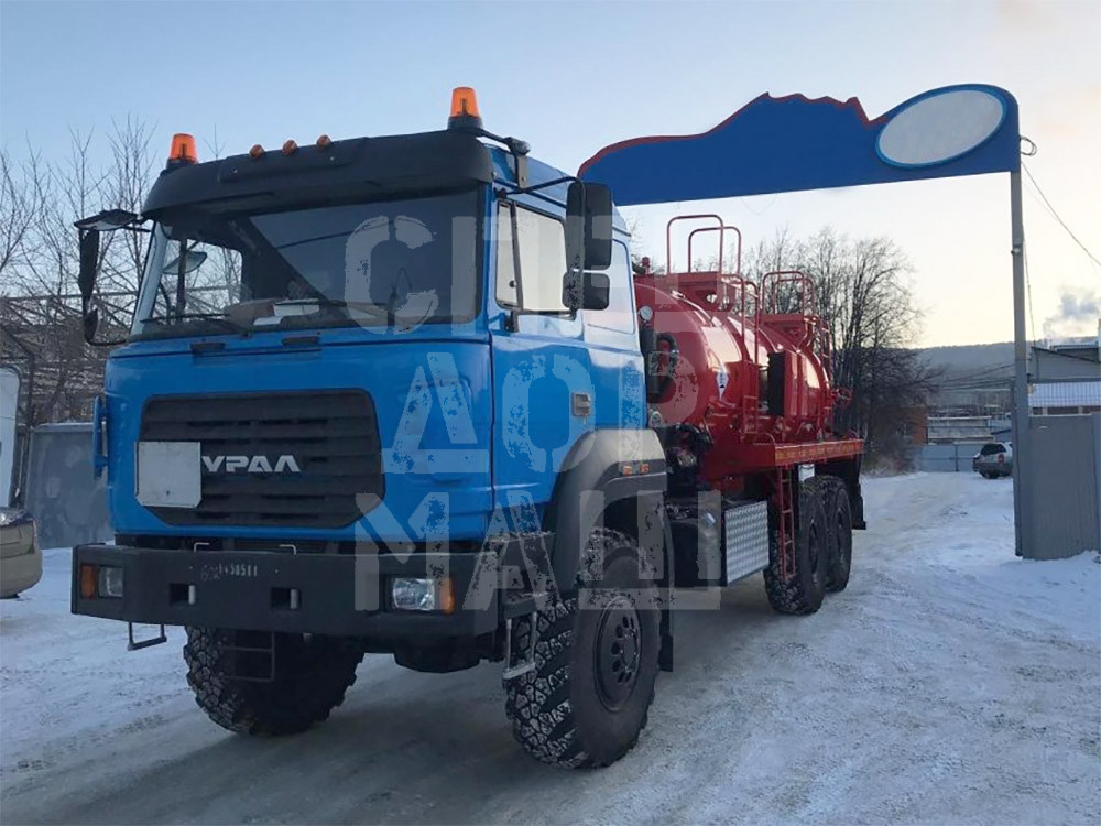 Покупайте Автоцистерна вакуумная АКН-10 ОД УРАЛ 4320 и другие модели по выгодной цене в СПЕЦДОРМАШ!