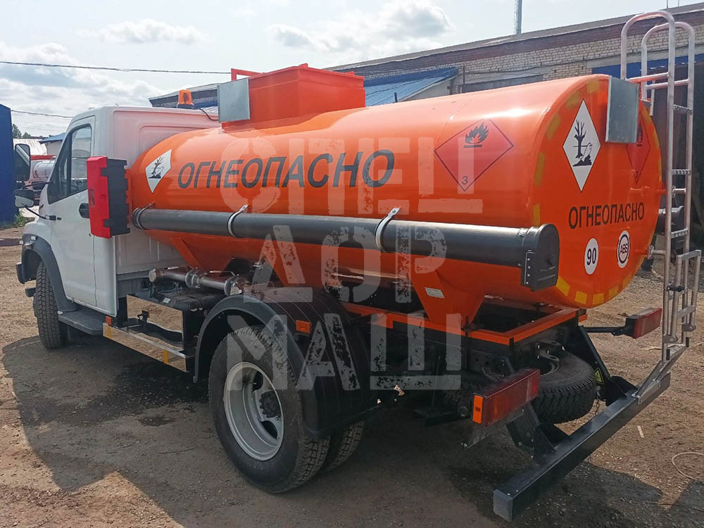 Покупайте Автотопливозаправщик на базе ГАЗ С41R13 и другие модели по выгодной цене в СПЕЦДОРМАШ!