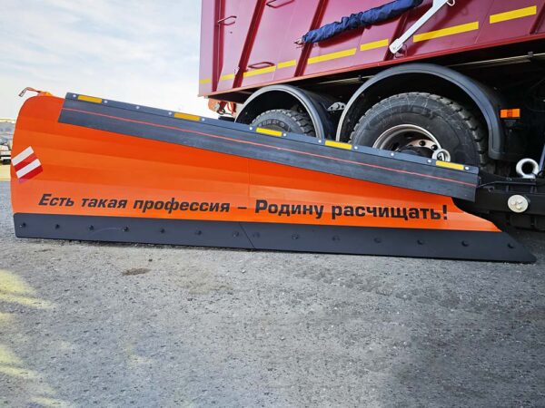 Покупайте КДМ на базе самосвала КамАЗ 6520 и другие модели по выгодной цене в СПЕЦДОРМАШ!